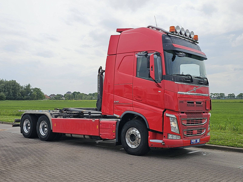 Volvo FH 540 6X4 LIFTING BOOGIE - Мултилифт с кука камион: снимка 5 Volvo FH 540 6X4 LIFTING BOOGIE - Мултилифт с кука камион: снимка 5