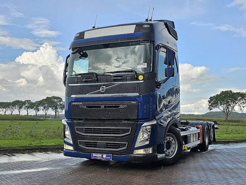 Volvo FH 540 - Контейнеровоз/ Сменна каросерия камион: снимка 1 Volvo FH 540 - Контейнеровоз/ Сменна каросерия камион: снимка 1