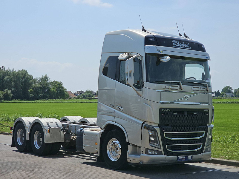 Volvo FH 750 6X2 9T FA WB 430 - Шаси кабина: снимка 5 Volvo FH 750 6X2 9T FA WB 430 - Шаси кабина: снимка 5