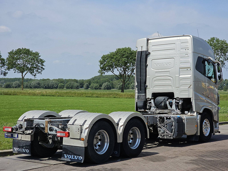 Volvo FH 750 6X2 9T FA WB 430 - Шаси кабина: снимка 3 Volvo FH 750 6X2 9T FA WB 430 - Шаси кабина: снимка 3
