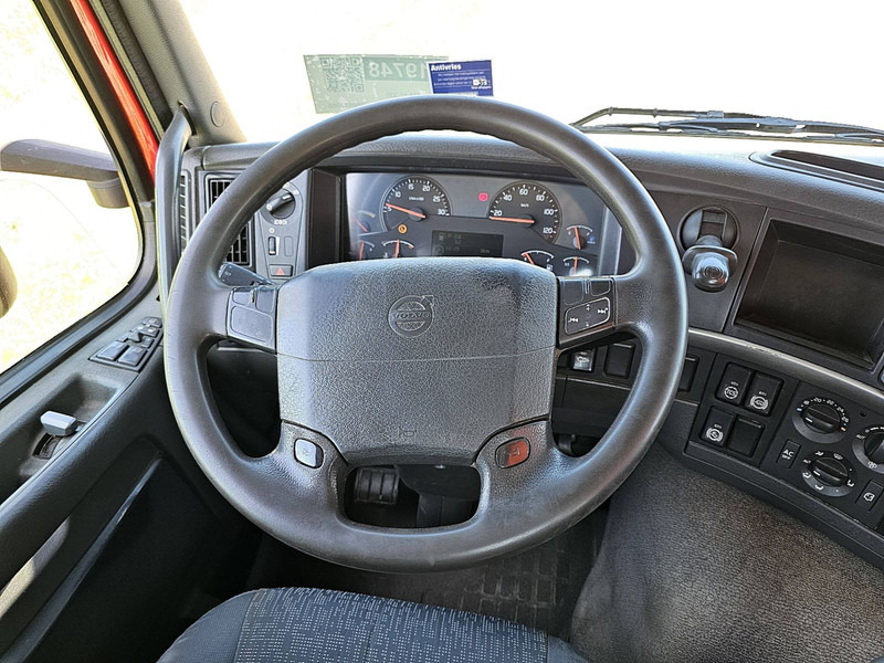 Лизинг на Volvo FM 11.330 6X2 MANUAL WB460 Volvo FM 11.330 6X2 MANUAL WB460: снимка 10