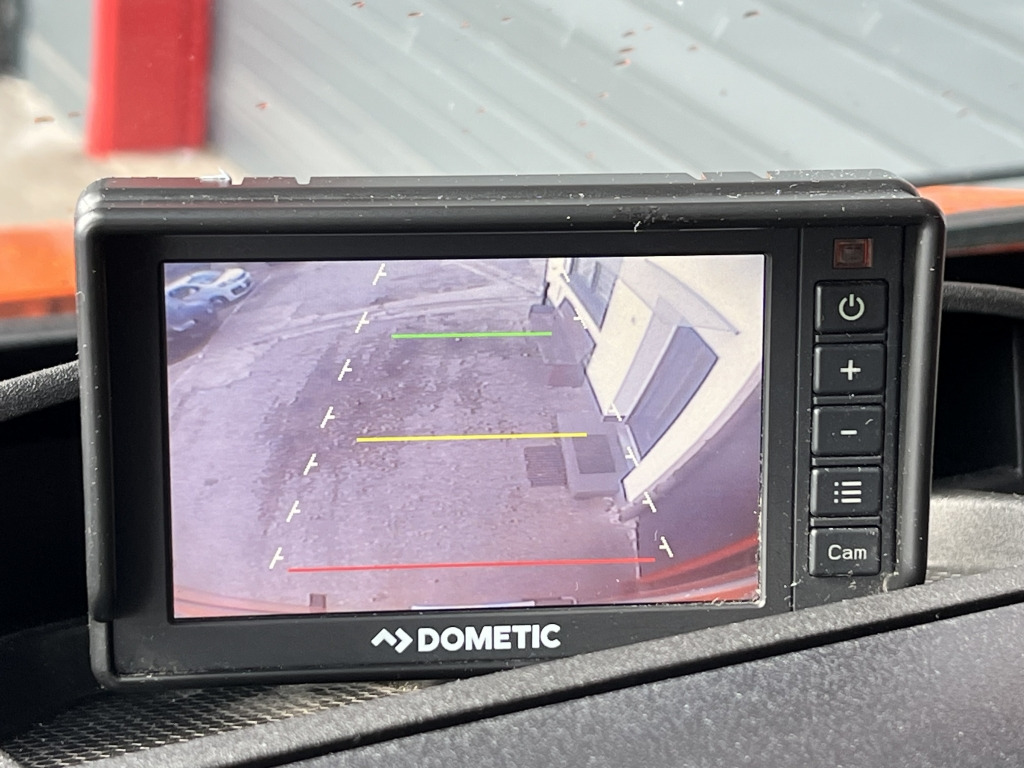 Iveco Daily 35S14 MAXI 4,35m Portaltüren Klima Kamera - Лекотоварен автомобил фургон: снимка 3 Iveco Daily 35S14 MAXI 4,35m Portaltüren Klima Kamera - Лекотоварен автомобил фургон: снимка 3