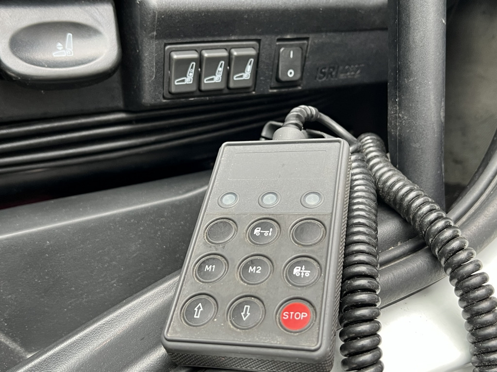 Iveco EuroCargo ML160E28 MitsubTU85 Tiefkühl 7,6m LBW - Рефрижератор камион: снимка 3 Iveco EuroCargo ML160E28 MitsubTU85 Tiefkühl 7,6m LBW - Рефрижератор камион: снимка 3