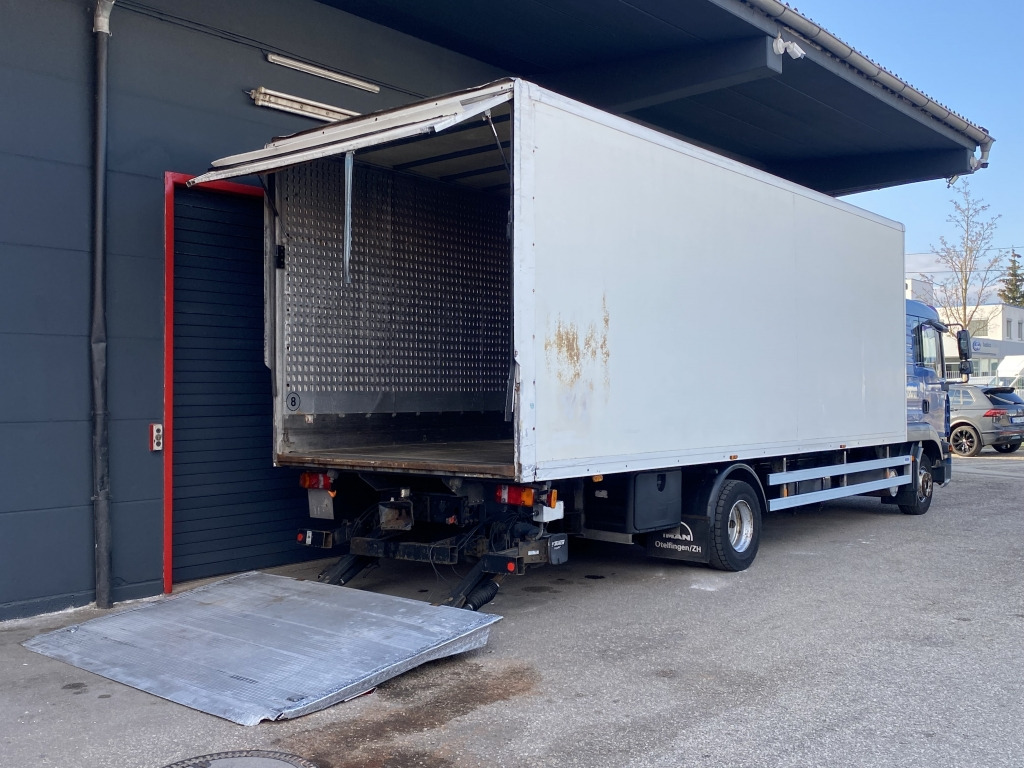 Камион фургон MAN TGL 12.240 7,2mKoffer  Klimaaut LBW AutomatikAHK: снимка 11