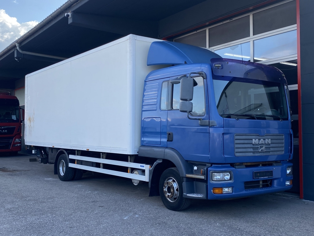 MAN TGL 12.240 7,2mKoffer Klimaaut LBW AutomatikAHK - Камион фургон: снимка 1 MAN TGL 12.240 7,2mKoffer Klimaaut LBW AutomatikAHK - Камион фургон: снимка 1