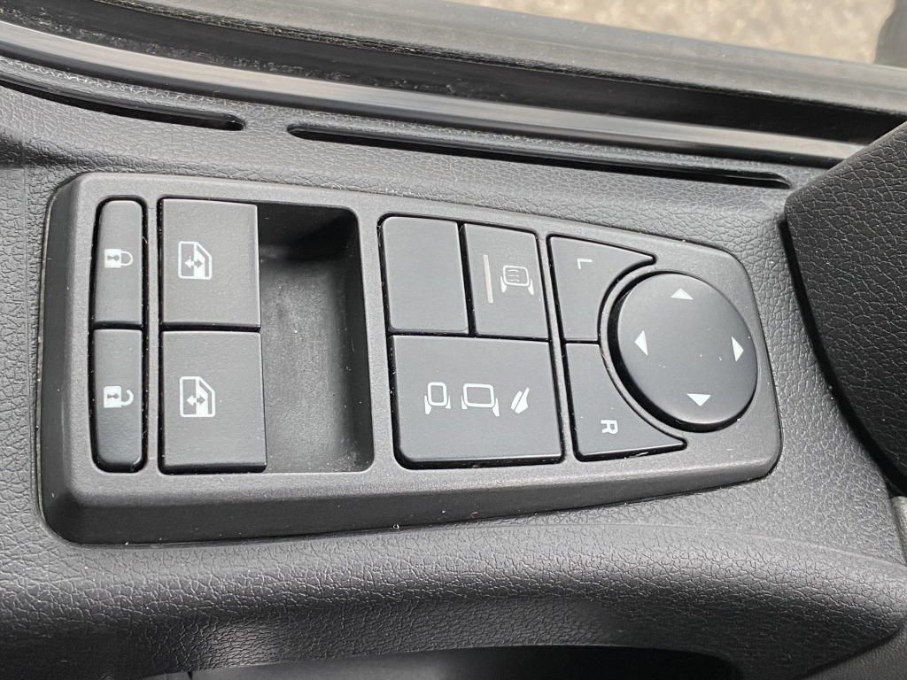Камион пътна помощ MAN TGL 8.220 Euro6 Klimaaut. NAVI AHK el.Seilwinde: снимка 6