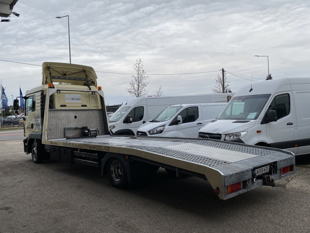Камион пътна помощ MAN TGL 8.220 Euro6 Klimaaut. NAVI AHK el.Seilwinde: снимка 10