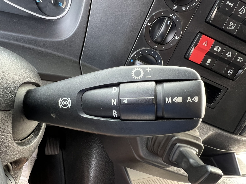 Mercedes-Benz Atego 1530 Euro6 Klima 6m Koffer AHK Orig.177tkm - Камион фургон: снимка 3 Mercedes-Benz Atego 1530 Euro6 Klima 6m Koffer AHK Orig.177tkm - Камион фургон: снимка 3