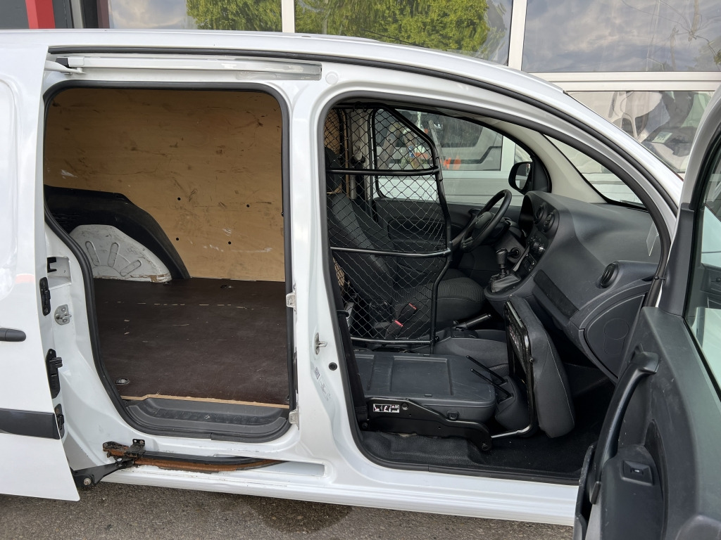 Mercedes-Benz Citan 111 CDI extralang Scheckheftgepflegt PDC - Малък ван: снимка 3 Mercedes-Benz Citan 111 CDI extralang Scheckheftgepflegt PDC - Малък ван: снимка 3