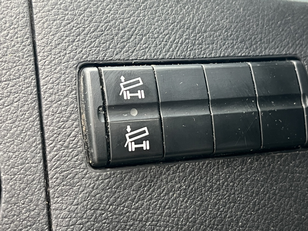 Mercedes-Benz Sprinter 316 CDI 4x4 6-Sitzer Doka 2,2m Schild - Бус самосвал, Бус с двойна кабина: снимка 5 Mercedes-Benz Sprinter 316 CDI 4x4 6-Sitzer Doka 2,2m Schild - Бус самосвал, Бус с двойна кабина: снимка 5