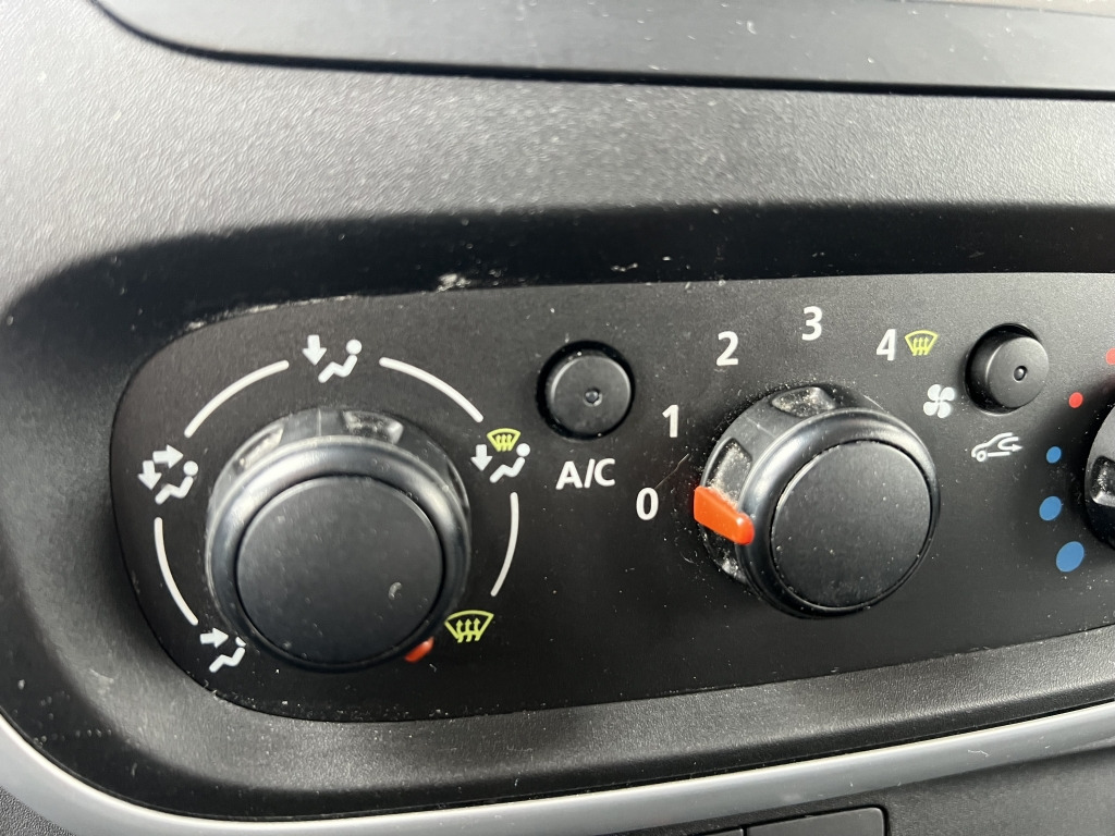 Opel Vivaro 1.6 CDTi L2H1 Klima NAVI Konvekta FK2510 - Хладилен бус: снимка 3 Opel Vivaro 1.6 CDTi L2H1 Klima NAVI Konvekta FK2510 - Хладилен бус: снимка 3