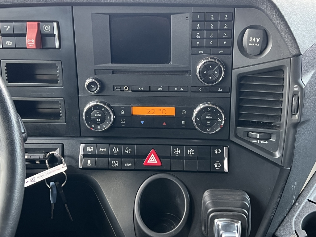 Mercedes-Benz Actros 1845 Klimaautom. Retarder 2x Nebenantrieb - Влекач: снимка 4 Mercedes-Benz Actros 1845 Klimaautom. Retarder 2x Nebenantrieb - Влекач: снимка 4