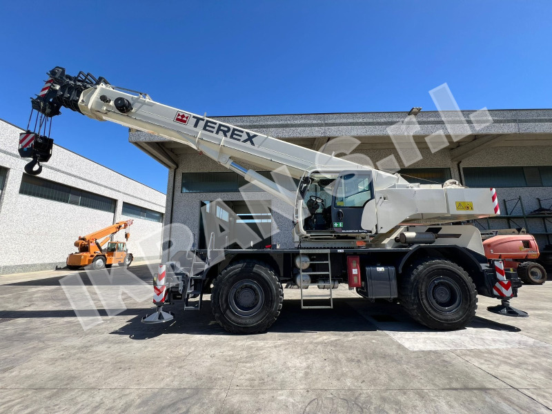 Terex Quadstar 1075L - Кран за пресечени терени: снимка 1 Terex Quadstar 1075L - Кран за пресечени терени: снимка 1