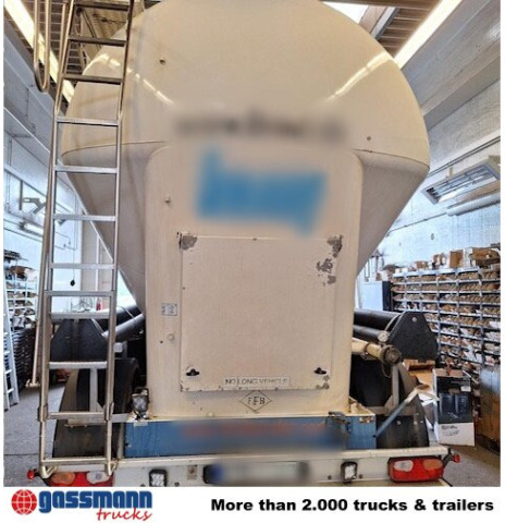 Feldbinder EUT 38.3-3, Liftachse, 3 Kammern, ca. 38.000l - Цистерна за насипни товари: снимка 3 Feldbinder EUT 38.3-3, Liftachse, 3 Kammern, ca. 38.000l - Цистерна за насипни товари: снимка 3