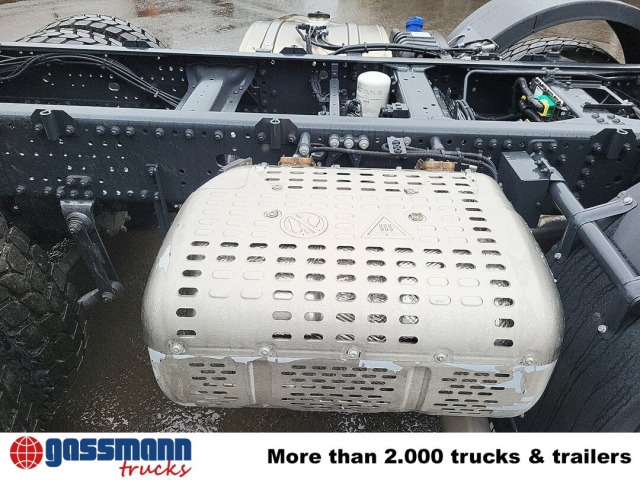 Iveco T-Way AT410T51/58 8x4, Retarder, 4x VORHANDEN! - Мултилифт с кука камион: снимка 4 Iveco T-Way AT410T51/58 8x4, Retarder, 4x VORHANDEN! - Мултилифт с кука камион: снимка 4