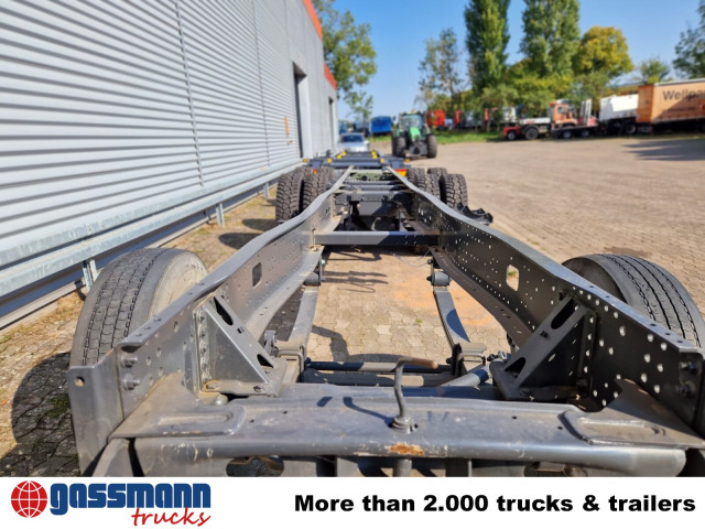 Iveco Trakker AD260T45 6x4, BRANDSCHADEN FAHRERHAUS! - Шаси кабина: снимка 2 Iveco Trakker AD260T45 6x4, BRANDSCHADEN FAHRERHAUS! - Шаси кабина: снимка 2