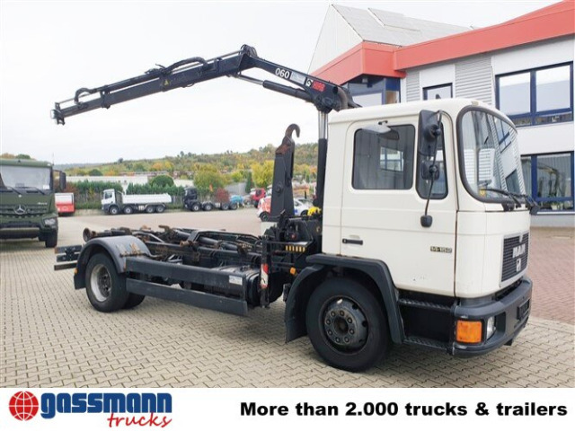 MAN 14.152 F 4x2 BB mit Kran Hiab 060-2 - Мултилифт с кука камион, Камион с кран: снимка 2 MAN 14.152 F 4x2 BB mit Kran Hiab 060-2 - Мултилифт с кука камион, Камион с кран: снимка 2