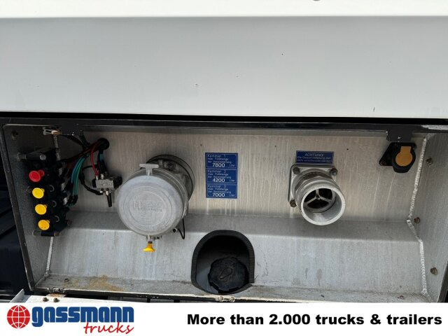 MAN TGA 26.390 6X2-4 BL, Lenk-/Liftachse, Willig - Камион цистерна: снимка 3 MAN TGA 26.390 6X2-4 BL, Lenk-/Liftachse, Willig - Камион цистерна: снимка 3