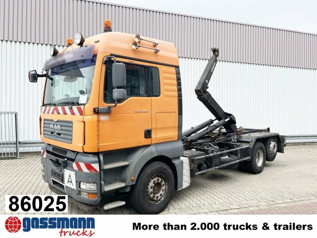 MAN TGA 26.440 6X2-2 BL, Liftachse - Мултилифт с кука камион: снимка 1 MAN TGA 26.440 6X2-2 BL, Liftachse - Мултилифт с кука камион: снимка 1