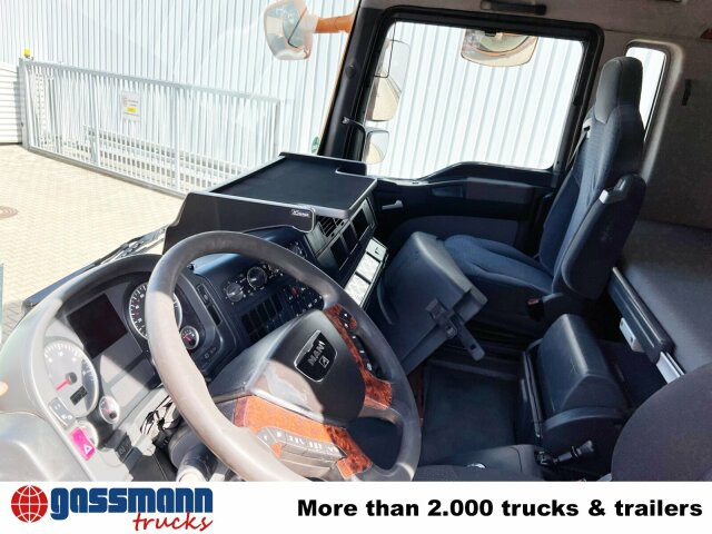 MAN TGA 26.440 6X2-2 LL, Intarder, Liftachse, LBW - Контейнеровоз/ Сменна каросерия камион: снимка 3 MAN TGA 26.440 6X2-2 LL, Intarder, Liftachse, LBW - Контейнеровоз/ Сменна каросерия камион: снимка 3