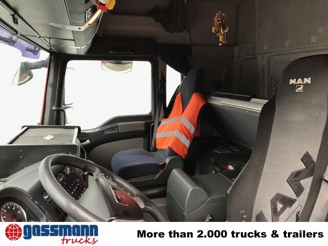 MAN TGA 26.440 6x2-2BL - Шаси кабина: снимка 4 MAN TGA 26.440 6x2-2BL - Шаси кабина: снимка 4