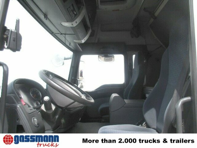 MAN TGL 12.240BL 4x2, mit Kran Hiab 088 mit Funk - Камион с брезент, Камион с кран: снимка 3 MAN TGL 12.240BL 4x2, mit Kran Hiab 088 mit Funk - Камион с брезент, Камион с кран: снимка 3