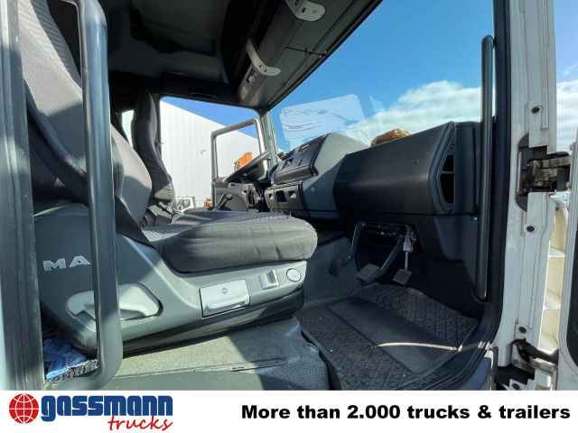 MAN TGM 18.330 4X2 LL, Fahrschulausstattung - Контейнеровоз/ Сменна каросерия камион: снимка 5 MAN TGM 18.330 4X2 LL, Fahrschulausstattung - Контейнеровоз/ Сменна каросерия камион: снимка 5