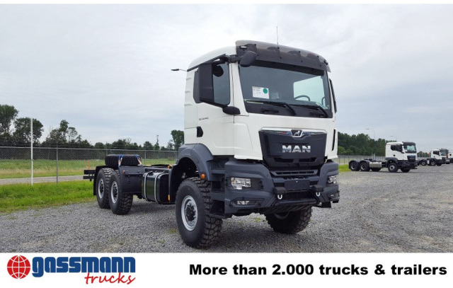 MAN TGS 33.440 6x6 BB CH, Euro2, Einzelbereifung - Шаси кабина: снимка 3 MAN TGS 33.440 6x6 BB CH, Euro2, Einzelbereifung - Шаси кабина: снимка 3