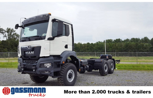 MAN TGS 33.440 6x6 BB CH, Euro2, Einzelbereifung - Шаси кабина: снимка 2 MAN TGS 33.440 6x6 BB CH, Euro2, Einzelbereifung - Шаси кабина: снимка 2