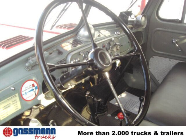 Magirus Deutz Magirus Uranus 250D 22 KW16 - Пожарна кола, Камион с кран: снимка 2 Magirus Deutz Magirus Uranus 250D 22 KW16 - Пожарна кола, Камион с кран: снимка 2