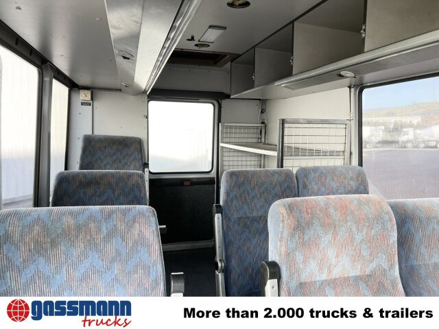 Mercedes-Benz 711 D-KA 4x2, Standklima, 11-Sitze, 2 x on stock - Микробус, Пътнически бус: снимка 5 Mercedes-Benz 711 D-KA 4x2, Standklima, 11-Sitze, 2 x on stock - Микробус, Пътнически бус: снимка 5