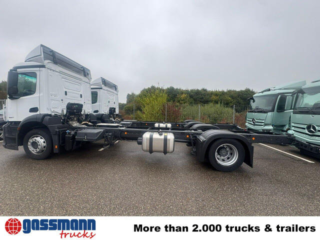 Нови Бордови камион Mercedes-Benz Actros 1827/30 L 4x2, Gardine, LBW: снимка 13