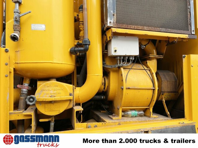 Mercedes-Benz Actros 3243 K 8x4/4, Müller Saug- und - Мотометачна машина: снимка 4 Mercedes-Benz Actros 3243 K 8x4/4, Müller Saug- und - Мотометачна машина: снимка 4