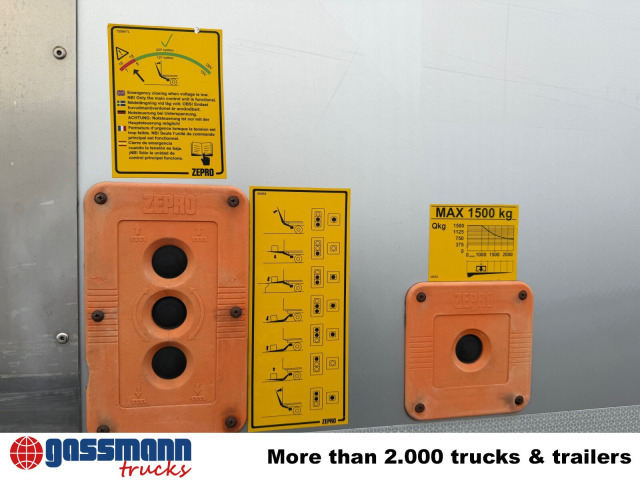 Mercedes-Benz Atego 1330 4x4, Iso-Koffer mit Heizung, LBW - Камион фургон: снимка 5 Mercedes-Benz Atego 1330 4x4, Iso-Koffer mit Heizung, LBW - Камион фургон: снимка 5