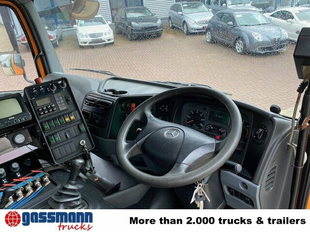 Mercedes-Benz Atego 1524 L 4x2 Kehrmaschine FAUN Viajet - Мотометачна машина: снимка 3 Mercedes-Benz Atego 1524 L 4x2 Kehrmaschine FAUN Viajet - Мотометачна машина: снимка 3