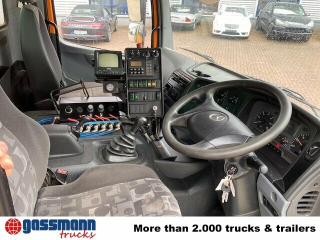 Mercedes-Benz Atego 1524 L 4x2 Kehrmaschine FAUN Viajet - Мотометачна машина: снимка 2 Mercedes-Benz Atego 1524 L 4x2 Kehrmaschine FAUN Viajet - Мотометачна машина: снимка 2