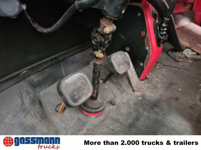 Mercedes-Benz LP 813 4x2 TLF8 Feuerwehr - Пожарна кола: снимка 4 Mercedes-Benz LP 813 4x2 TLF8 Feuerwehr - Пожарна кола: снимка 4