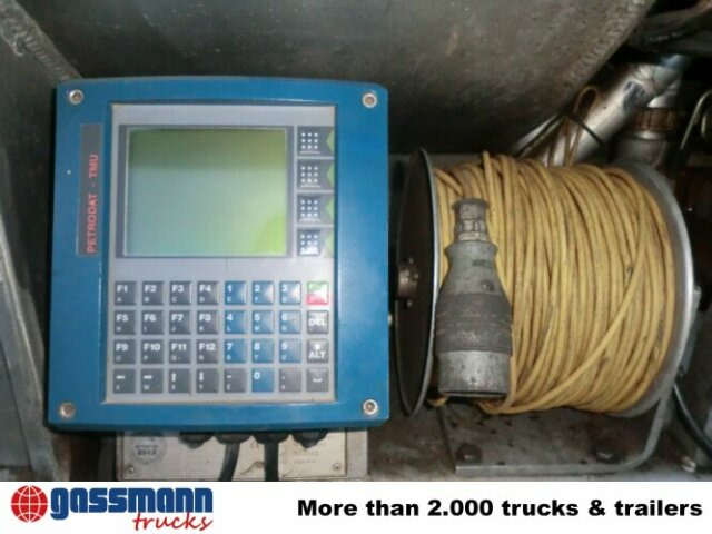 Mercedes-Benz SK 1824 L 4x2, Esterer Tankaufbau ca. 13.100l, 2 - Камион цистерна: снимка 4 Mercedes-Benz SK 1824 L 4x2, Esterer Tankaufbau ca. 13.100l, 2 - Камион цистерна: снимка 4