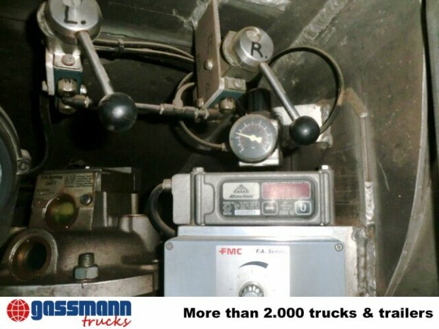 Mercedes-Benz SK 1824 L 4x2, Esterer Tankaufbau ca. 13.100l, 2 - Камион цистерна: снимка 5 Mercedes-Benz SK 1824 L 4x2, Esterer Tankaufbau ca. 13.100l, 2 - Камион цистерна: снимка 5