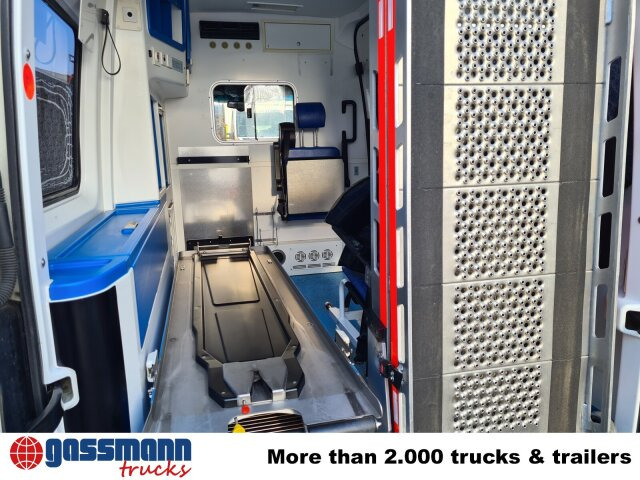 Mercedes-Benz Sprinter 313 CDI 4x2, EEV, Krankenwagen - Товарен бус: снимка 4 Mercedes-Benz Sprinter 313 CDI 4x2, EEV, Krankenwagen - Товарен бус: снимка 4