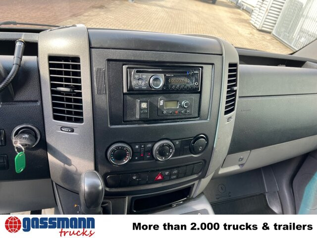 Mercedes-Benz Sprinter 313 CDI 4x2, EEV, Krankenwagen - Товарен бус: снимка 3 Mercedes-Benz Sprinter 313 CDI 4x2, EEV, Krankenwagen - Товарен бус: снимка 3