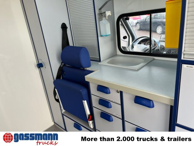 Mercedes-Benz Sprinter 313 CDI 4x2, Rettungswagen - Товарен бус: снимка 3 Mercedes-Benz Sprinter 313 CDI 4x2, Rettungswagen - Товарен бус: снимка 3