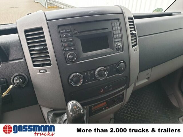 Mercedes-Benz Sprinter 313 KA 4x2 - Товарен бус: снимка 2 Mercedes-Benz Sprinter 313 KA 4x2 - Товарен бус: снимка 2