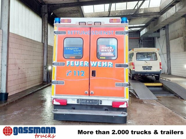 Mercedes-Benz Sprinter 515 CDI 4x2, Rettungswagen, Retarder - Товарен бус: снимка 4 Mercedes-Benz Sprinter 515 CDI 4x2, Rettungswagen, Retarder - Товарен бус: снимка 4