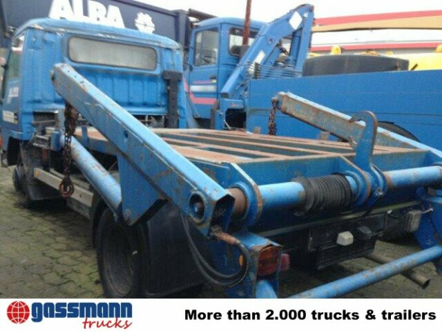 Mitsubishi Canter 4x2, ERSATZTEILTRÄGER - Мултилифт за контейнери камион: снимка 5 Mitsubishi Canter 4x2, ERSATZTEILTRÄGER - Мултилифт за контейнери камион: снимка 5