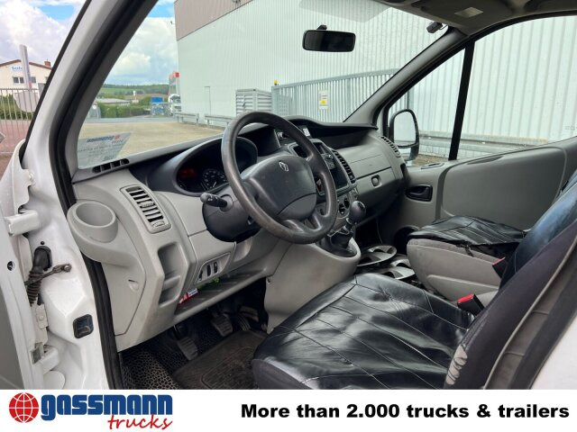 Renault Trafik 2.0 dCi115 4x2, Krankentransporter - Линейка: снимка 5 Renault Trafik 2.0 dCi115 4x2, Krankentransporter - Линейка: снимка 5