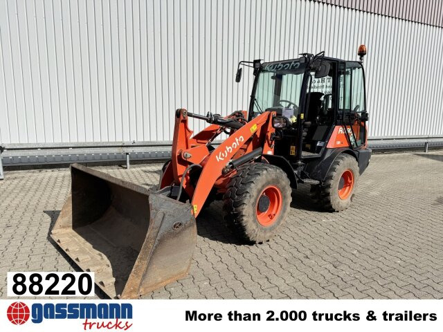 Kubota R090 4x4, Palettengabel, ca. 838 Betr.-Std. - Строителна техника: снимка 1 Kubota R090 4x4, Palettengabel, ca. 838 Betr.-Std. - Строителна техника: снимка 1