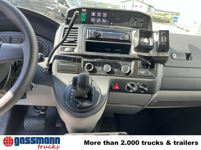 Линейка Volkswagen T5 2.0 TDI 4x2, Krankenwagen: снимка 6
