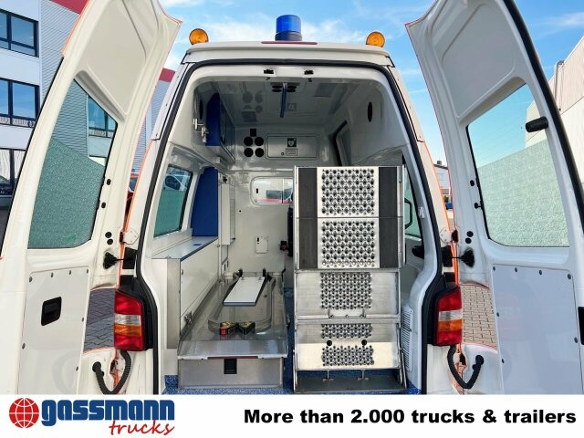 Volkswagen T5 2.5 TDI 4x2, Krankenwagen - Линейка: снимка 2 Volkswagen T5 2.5 TDI 4x2, Krankenwagen - Линейка: снимка 2