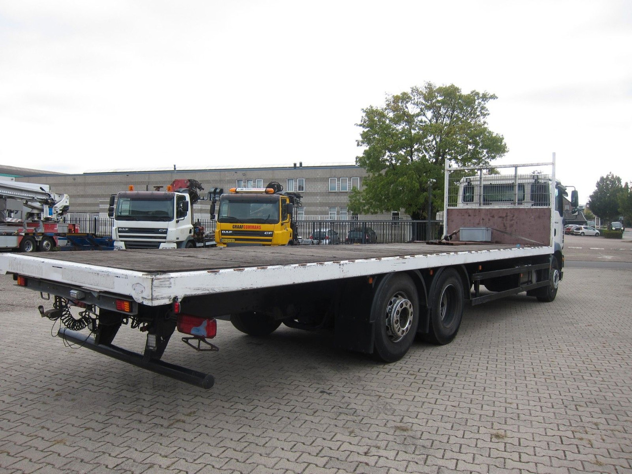 MAN TGM 26 340 6X2*4 BL Plateau Manual - Бордови камион: снимка 5 MAN TGM 26 340 6X2*4 BL Plateau Manual - Бордови камион: снимка 5
